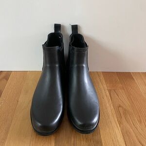 J Crew Factory Chelsea Rain Boots size 8